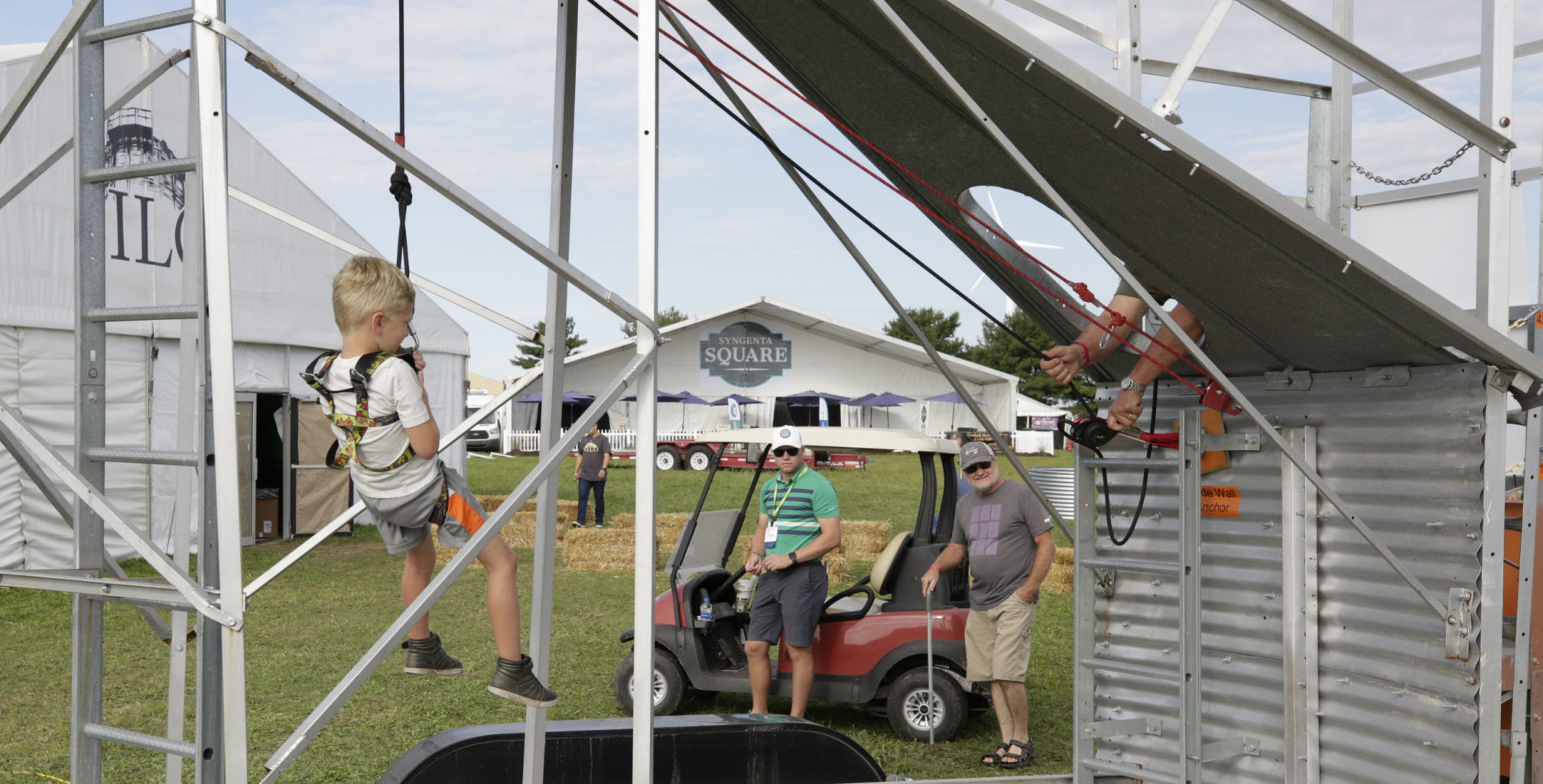 GALLERY-farmprogress_day3-25-83019.JPG